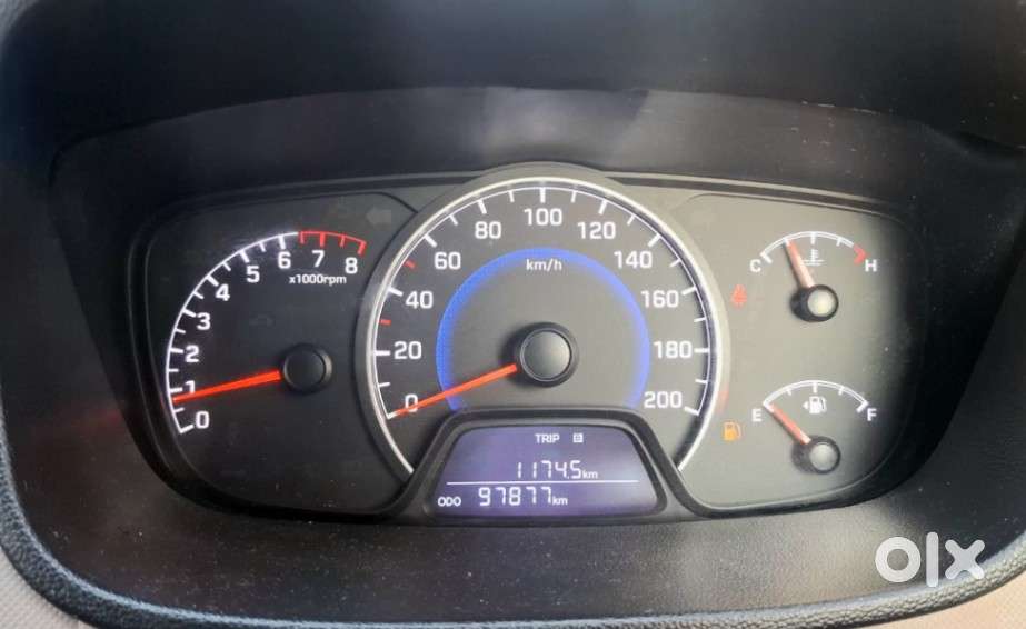 Hyundai Grand I10 Sportz O 1.2, 2017, Petrol
