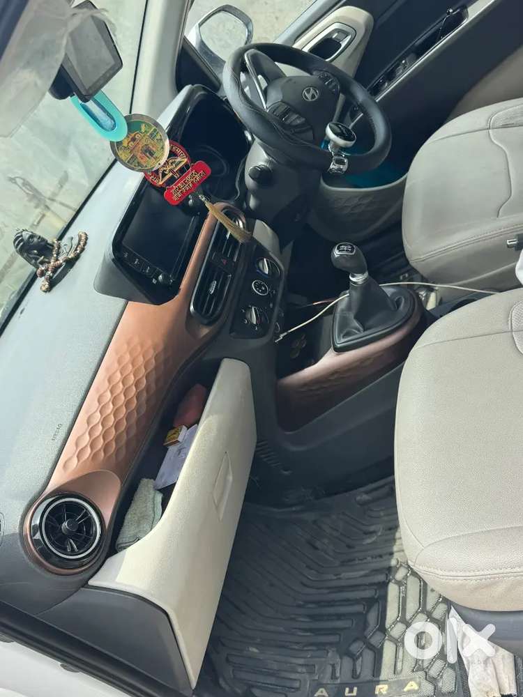 Hyundai Aura Sx 2023