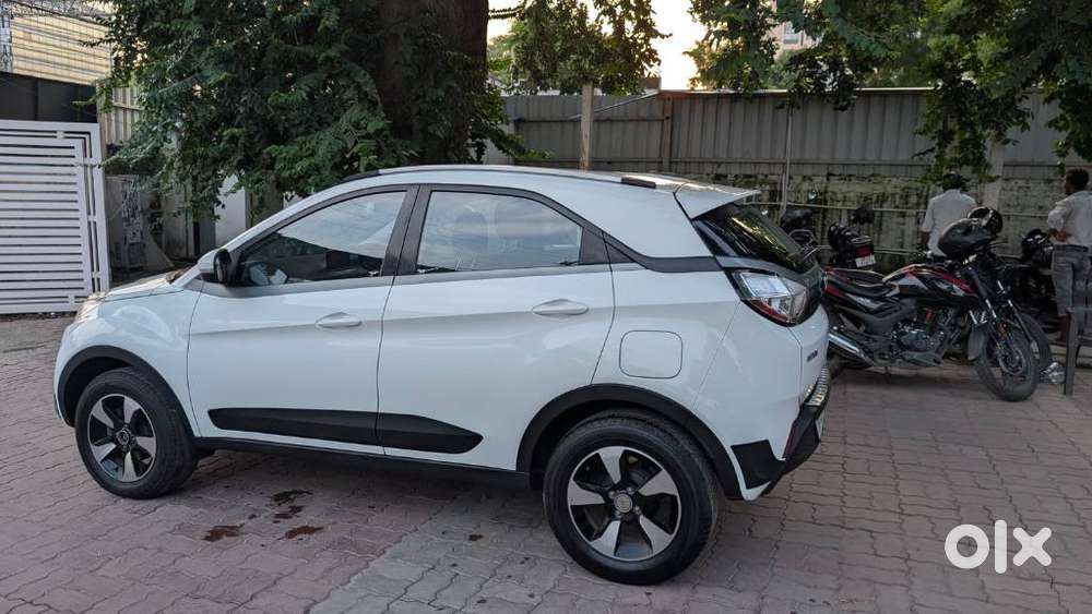 Tata Nexon 1.2 Revotron Xz Plus, 2018, Petrol