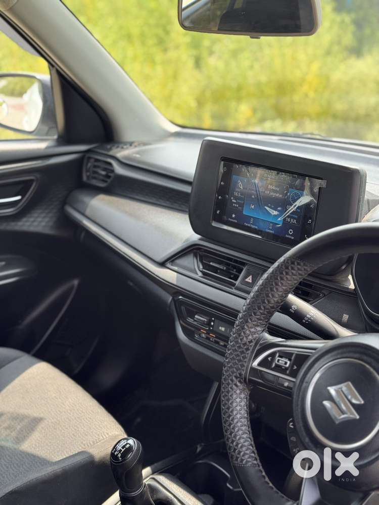 Maruti Suzuki Swift Vxi Optional, 2024, Petrol