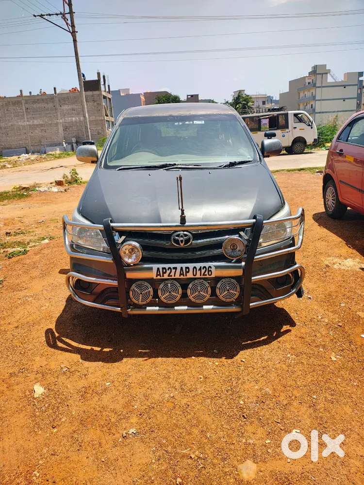 Toyota Innova 2012 Diesel Year Car