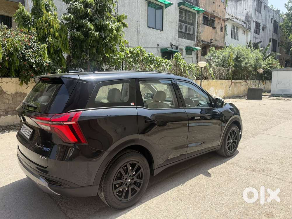 Mahindra Xuv700 2.0 Ax 7 Petrol At Luxury Pack Str, 2024, Petrol