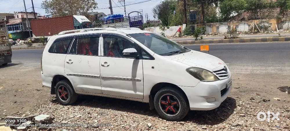 Toyota Innova 2010 Diesel Well Maintained