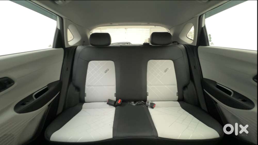 Hyundai New I20 1.2 Asta (o) Ivt, 2024, Petrol