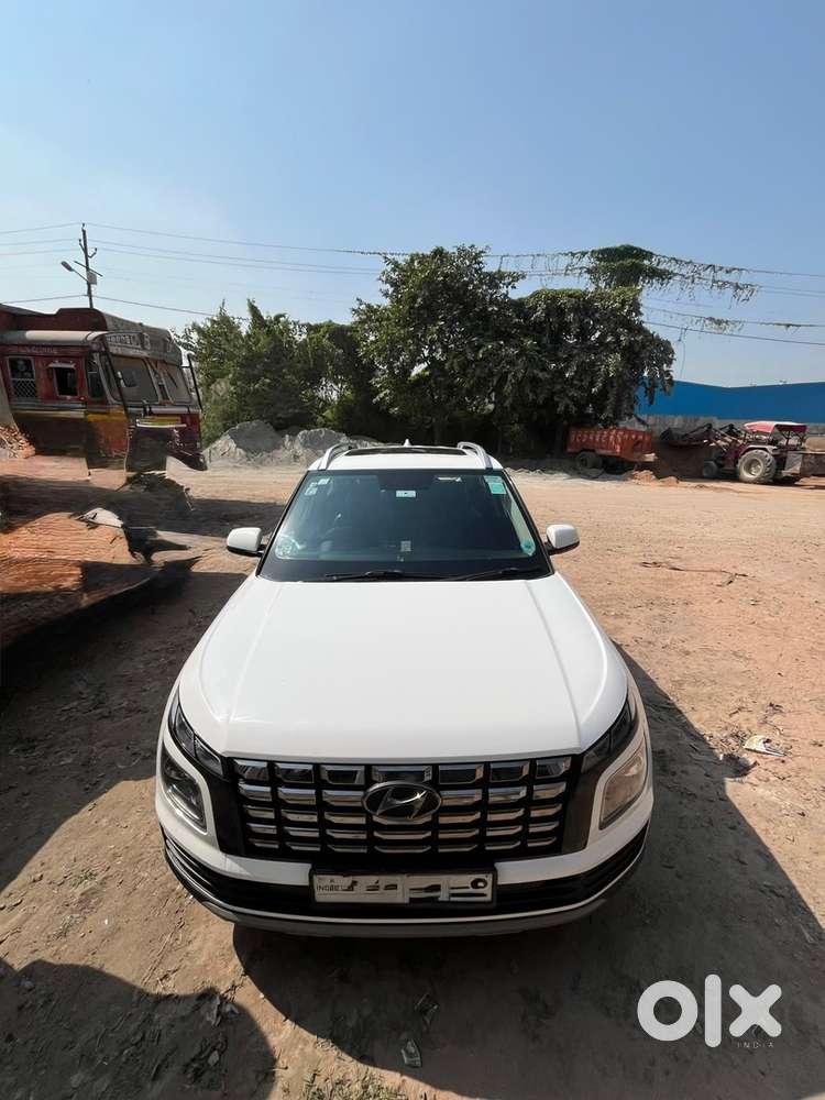 Hyundai Venue Diesel Well Maintained