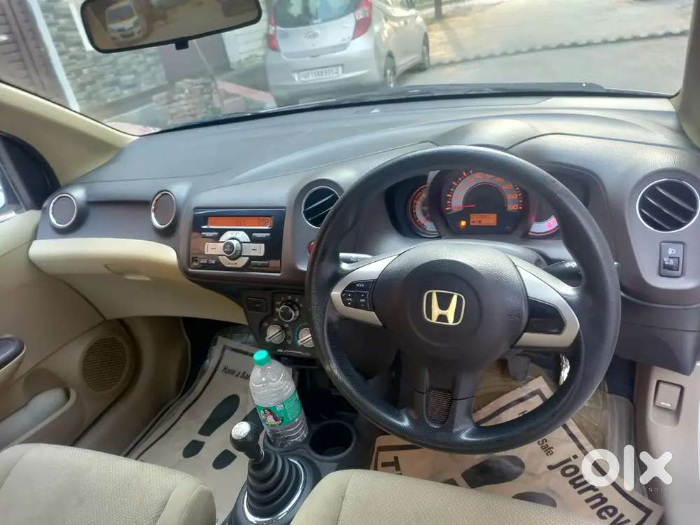 Honda Brio 29 Des 2012 Petrol Mt