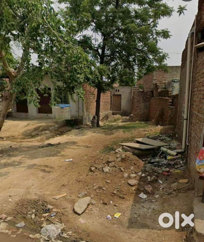 Bhakti batika on road plot
