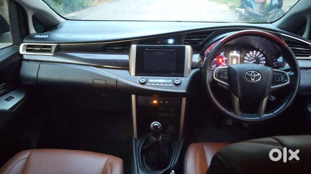 Toyota Innova Crysta 2.4 V 8 STR, 2019, Diesel