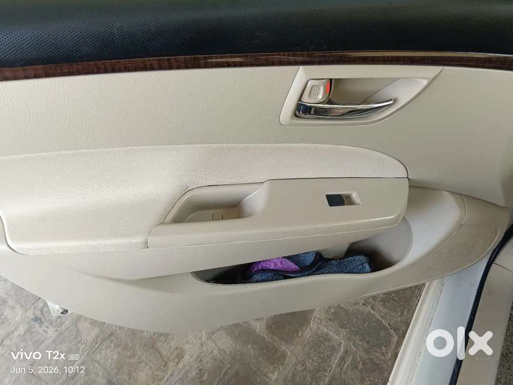 Maruti Suzuki Dzire 2016 Diesel 97000 Km Driven