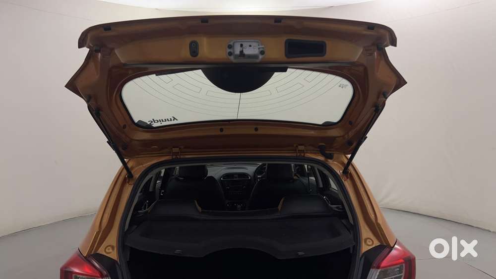 Tata Tiago Xza, 2017, Petrol