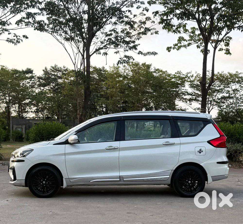 Maruti Suzuki Ertiga Zxi Plus Shvs, 2021, Petrol