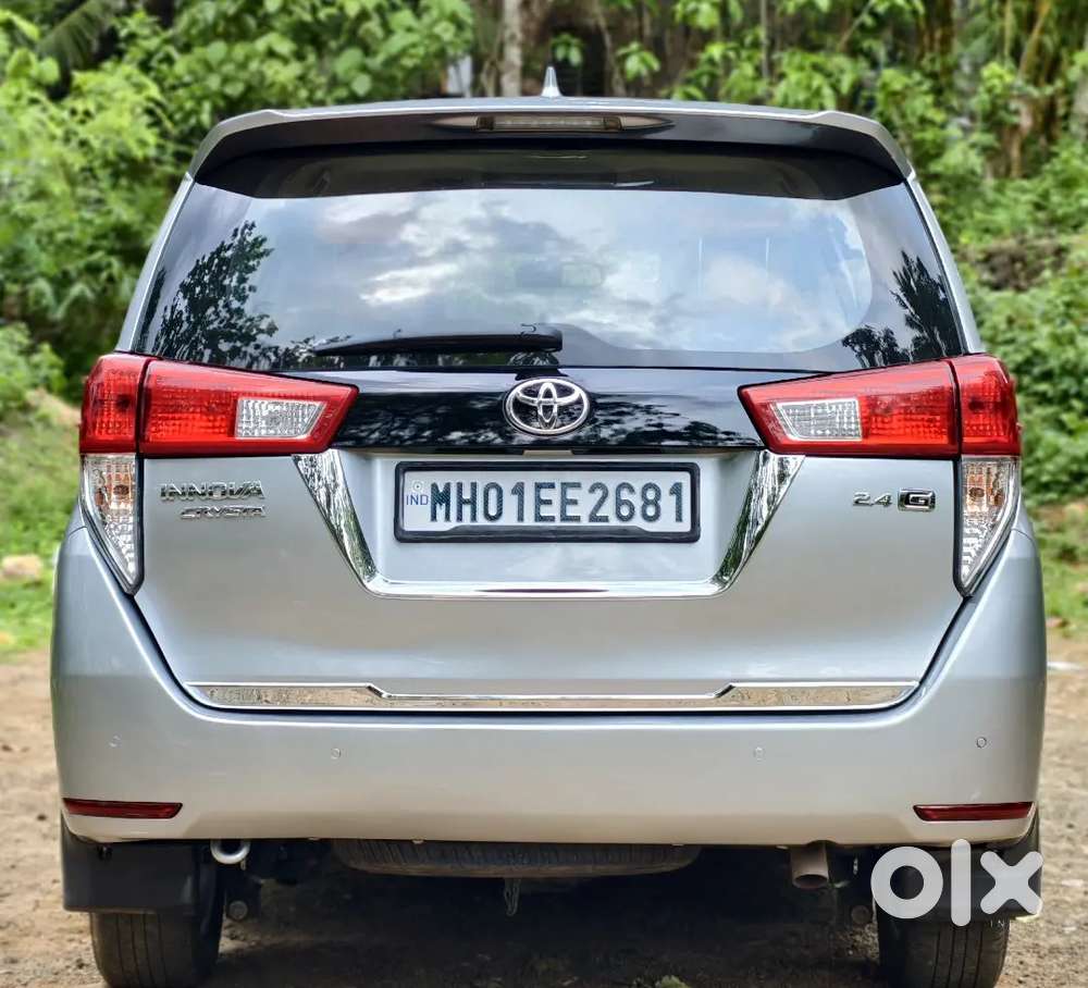 2022 Model/ Innova Crysta Gx Plus Mt Bs6/ Single Owner/ 149000km