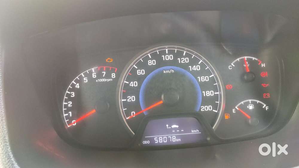 Hyundai I10 Sportz, 2015, Petrol