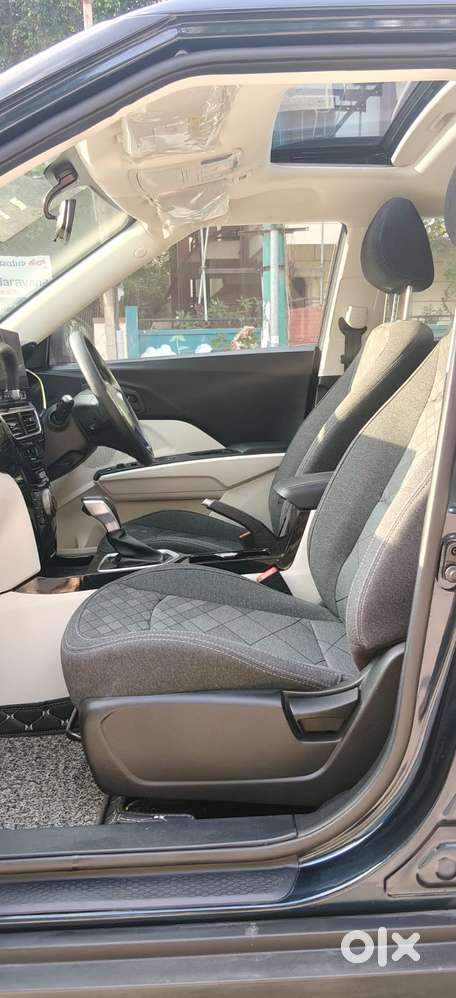 Mahindra Xuv 3xo Mx3, 2024, Petrol
