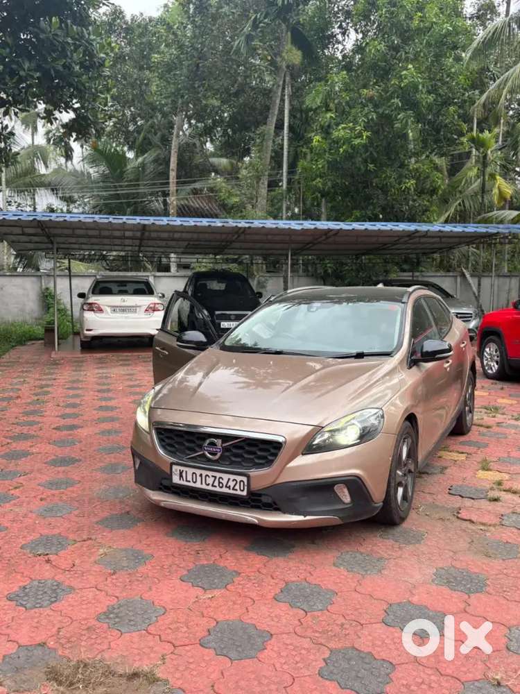 Volvo V40 2014