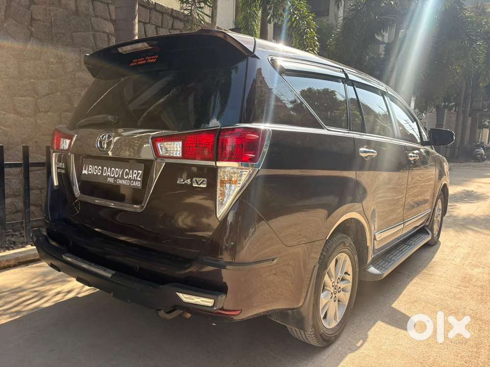 Toyota Innova Crysta 2.4 V, 2017, Diesel