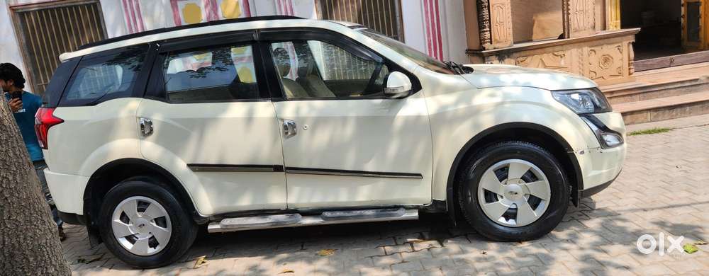 Mahindra Xuv500 At W6 2wd, 2015, Diesel