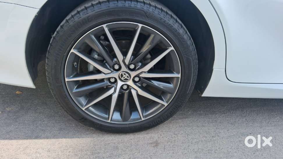 Toyota Camry Hybrid, 2024, Petrol