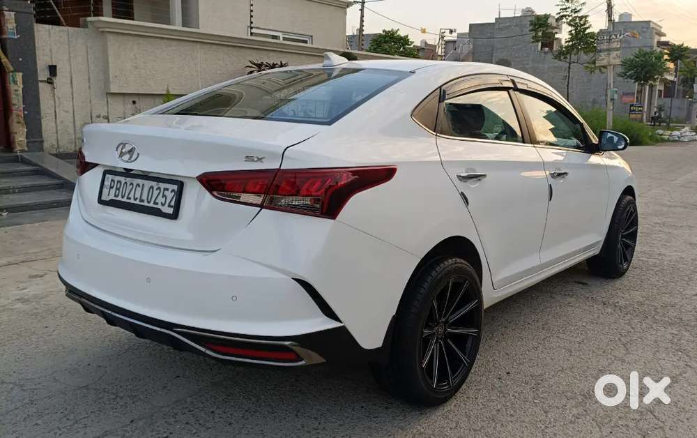 Brand New Condition Verna 2020 Top Model, 80000 Km Deiven