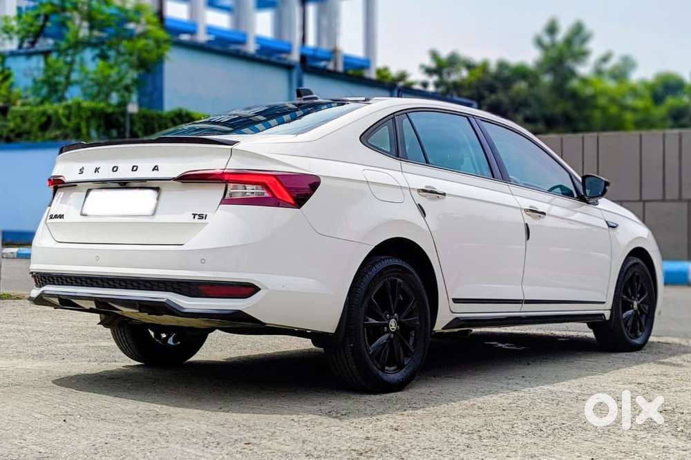Skoda Slavia Ambition 1.0l Tsi At, 2025, Petrol