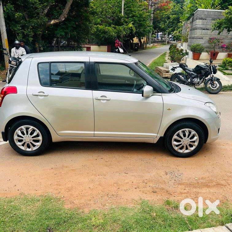 Maruti Suzuki Swift Vxi + Manual, 2010, Petrol