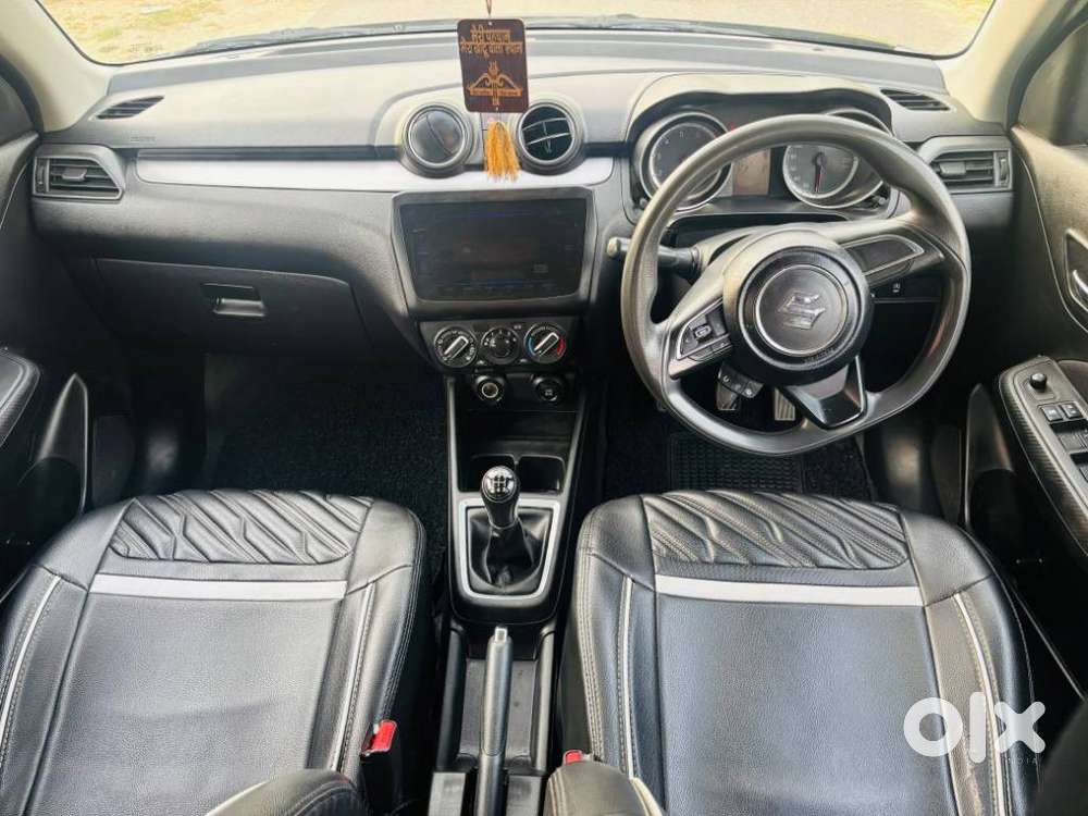 Maruti Suzuki Swift Vxi + Manual, 2022, Petrol