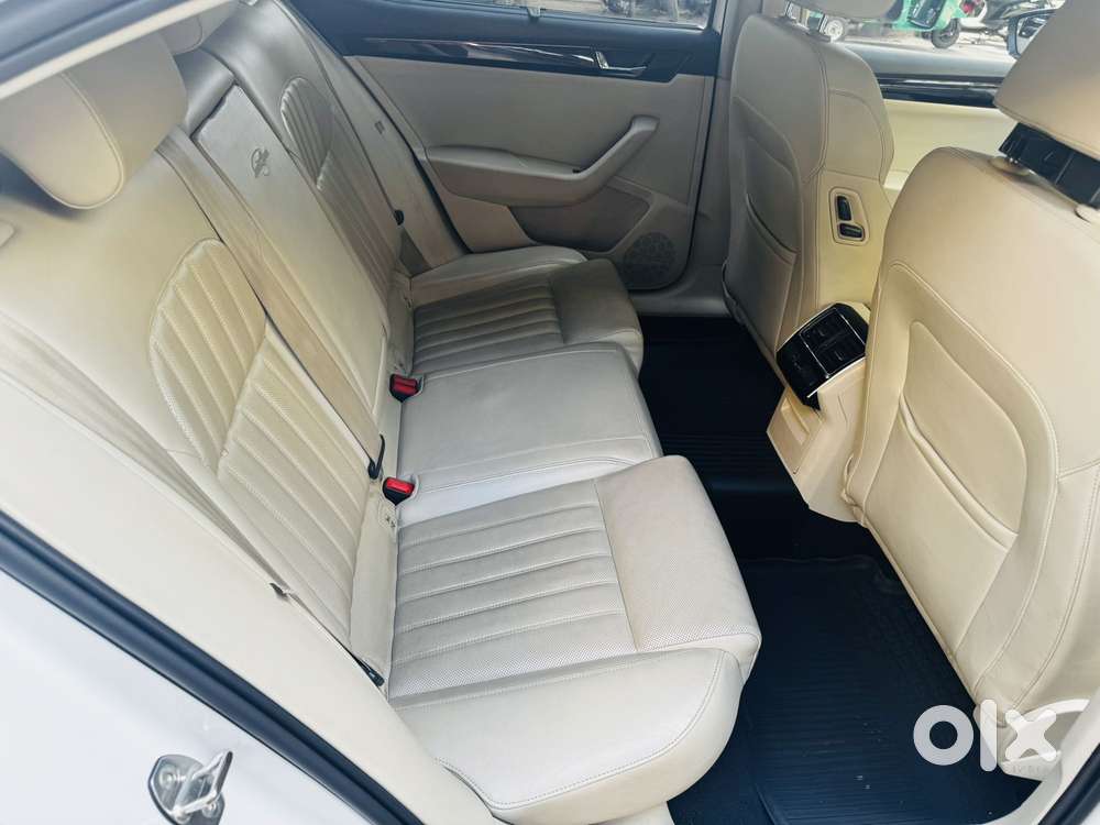 Skoda Superb L&k 1.8 Tsi At, 2019, Petrol