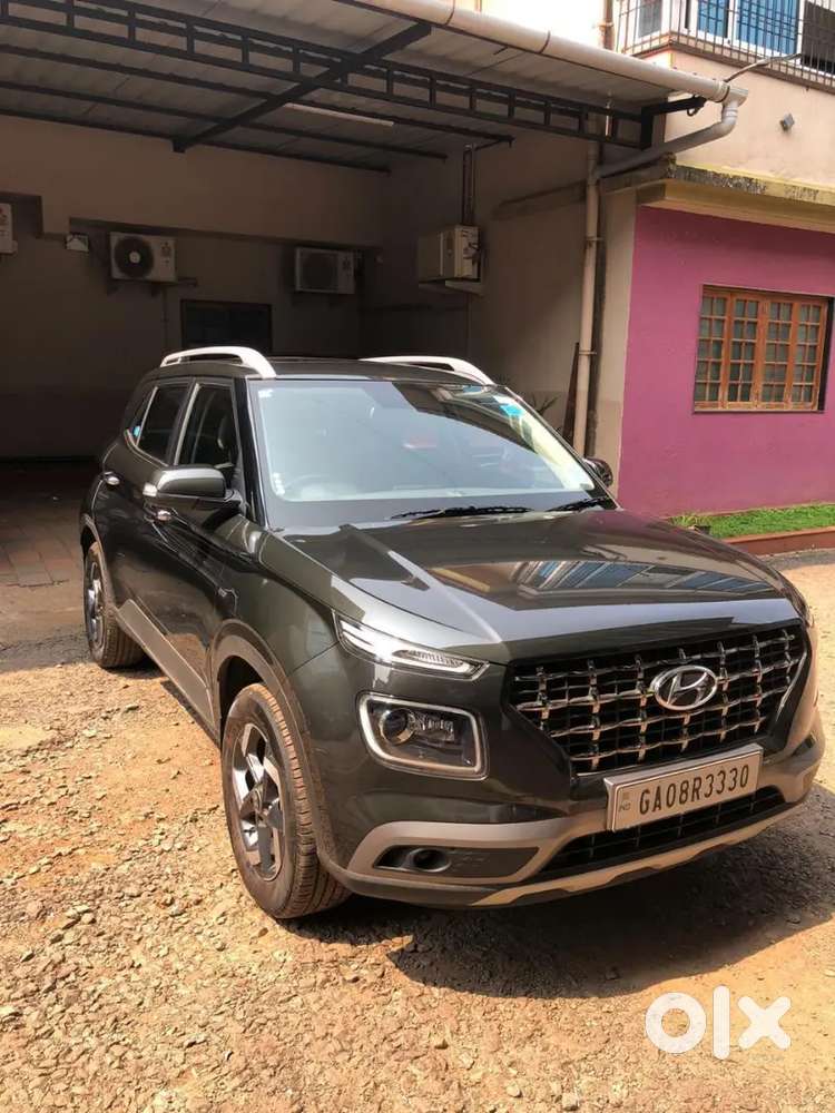 Hyundai Venue 2019 Petrol Well Maintained, Slightly Negotiable