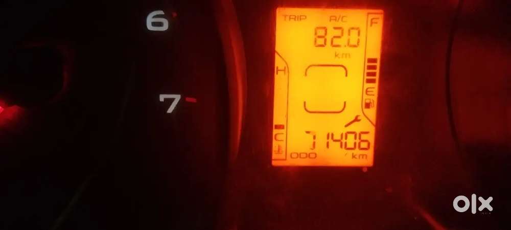 Tuv300 Music System Alloy Wheel