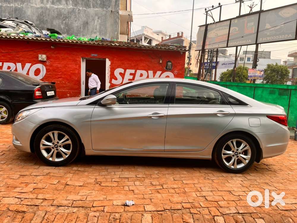 Hyundai Sonata Transform 2012