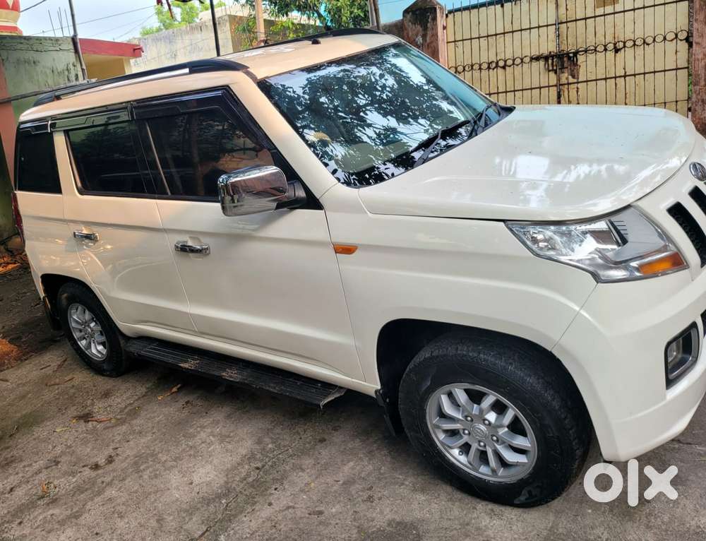 Mahindra Tuv 300 Mhawk100 T8, 2016, Diesel