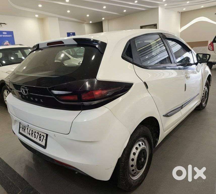 Tata Altroz, 2020, Petrol