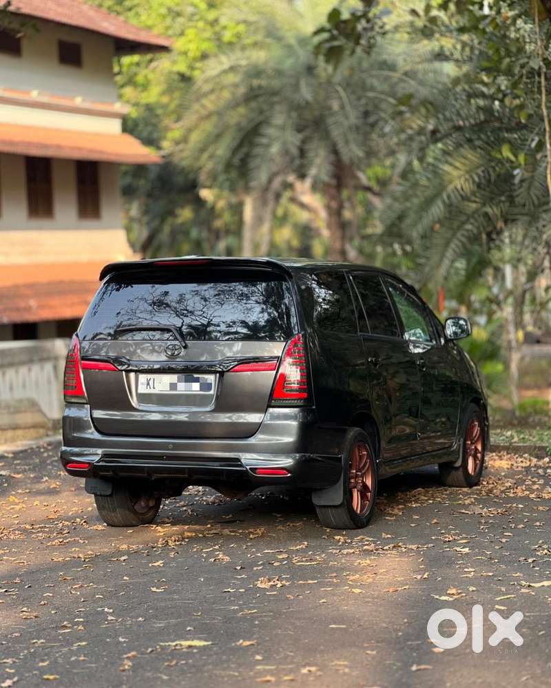 Toyota Innova 2.5 Gx 7 Str Bs-iii, 2016, Diesel