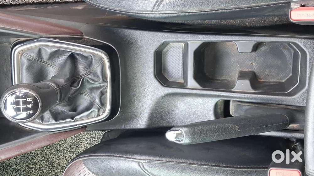 Maruti Suzuki Grand Vitara Alpha Smart Hybrid, 2023, Petrol