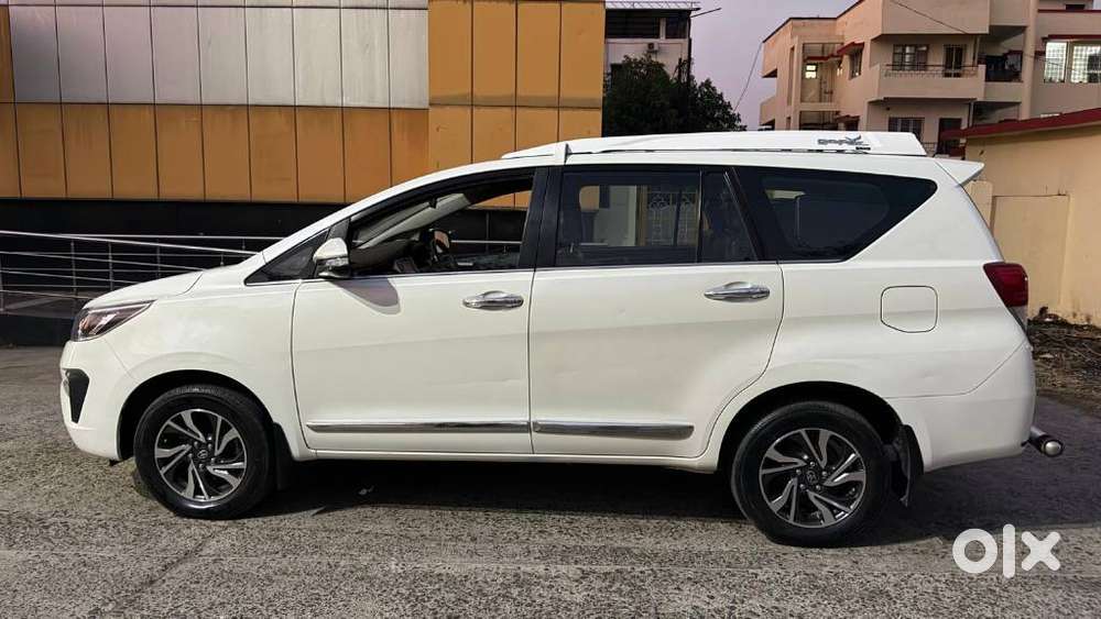 Toyota Innova Crysta [2020-ongoing] 2.4 Gx 7 Str, 2021, Diesel