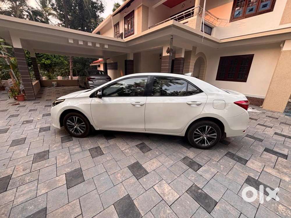 Toyota Corolla Altis 2014 Diesel Well Maintained