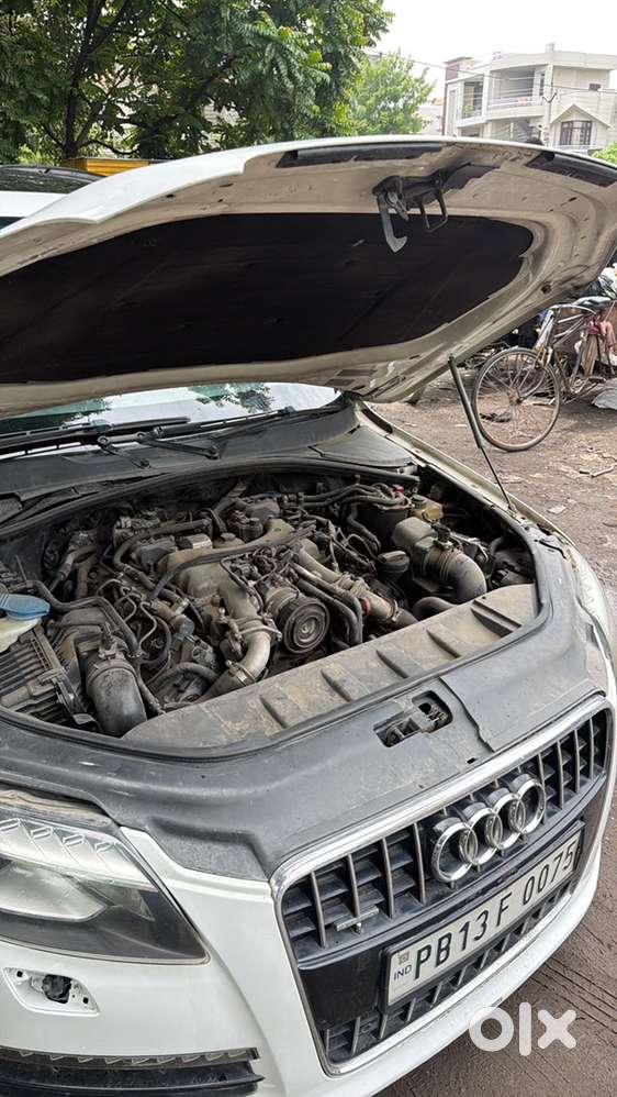 Audi Q7 Diesel 2010 Year