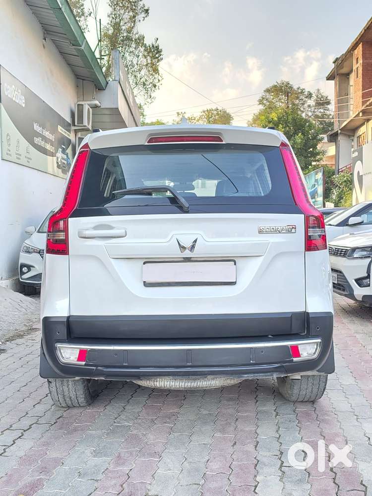 Mahindra Scorpio-n 2.0 Z4 Petrol Mt 7 Str, 2023, Petrol