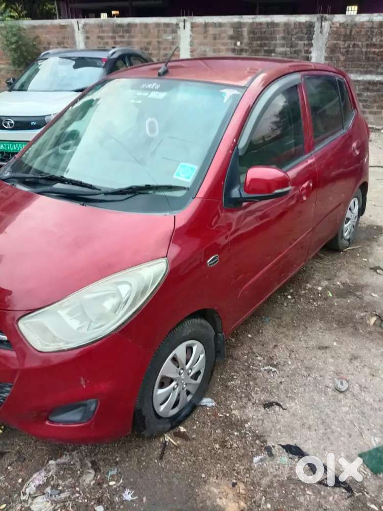 Hyundai I10 Sportz 2012/  2027