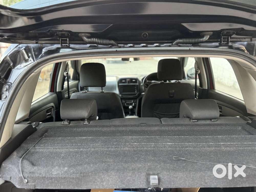 Maruti Suzuki Vitara Brezza Zdi+ Dual Tone Mt, 2017, Diesel