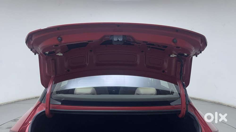 Hyundai Aura 1.2 S Petrol Amt, 2020, Petrol