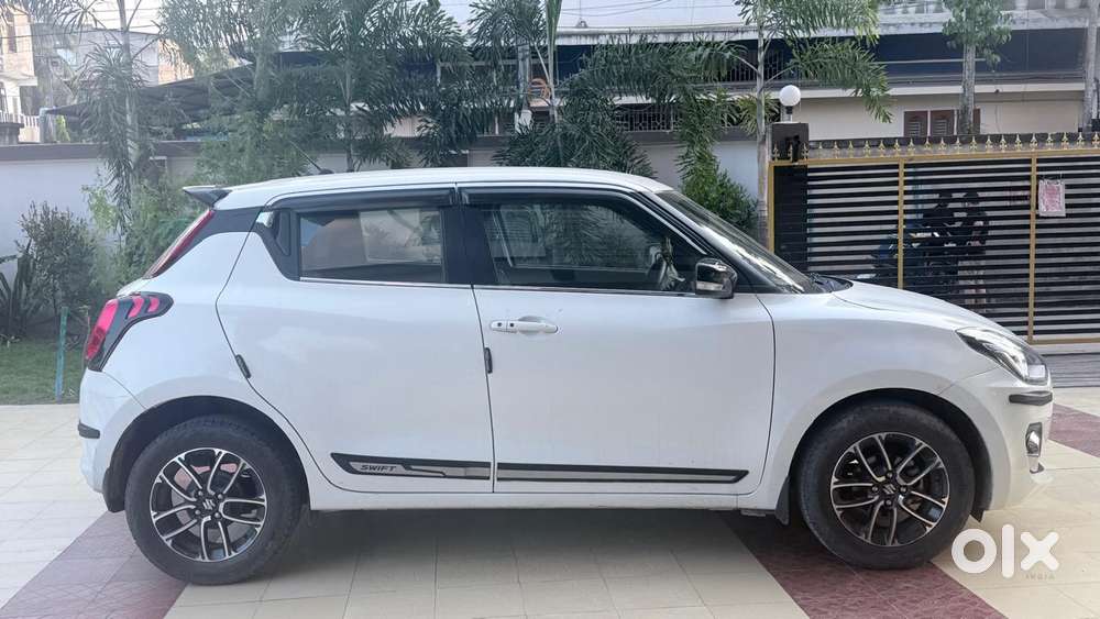 Maruti Suzuki Swift Zxi Plus, 2020, Petrol