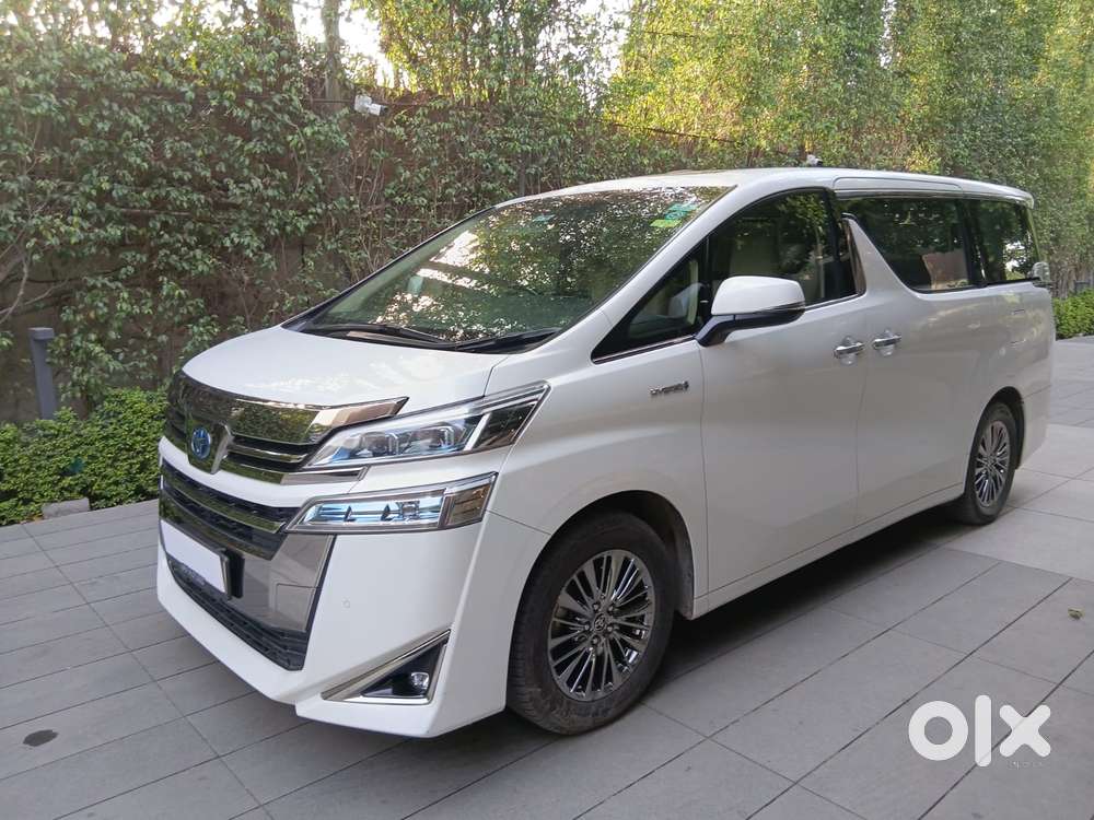 Toyota Vellfire Vip – Executive Lounge, 2022, Petrol