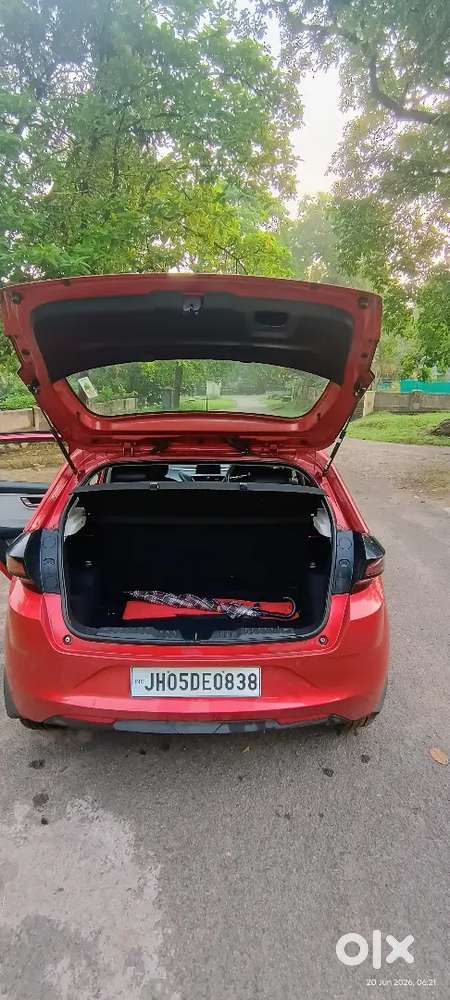 Tata Altroz 1.5 Diesel  Red Color 72000kms Driven