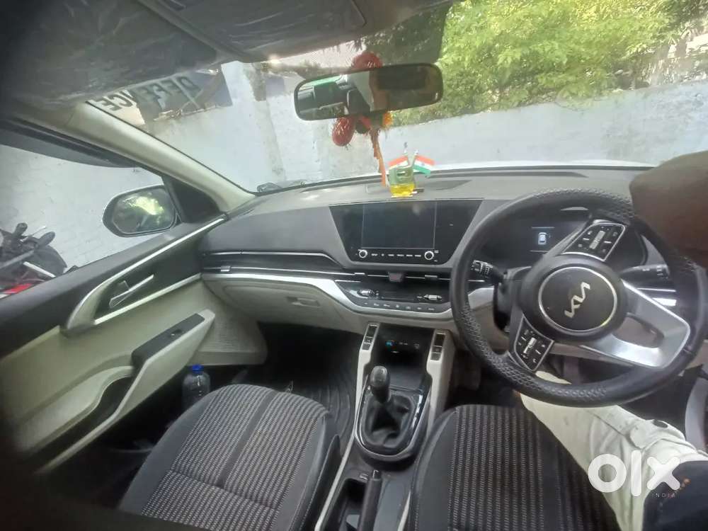 Kia Carens 2022 Petrol 21369 Km Driven