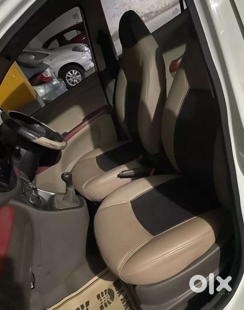 Excellent Hyundai. I 10, Era 2013 Model Only 16000 Kms., Run 1st Owner