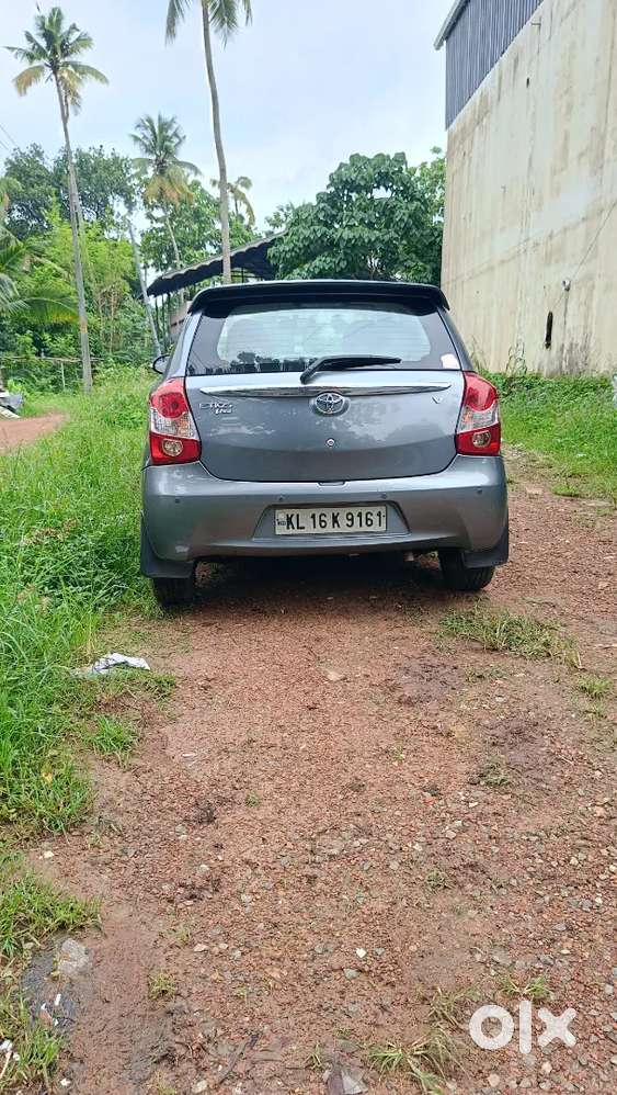 Toyota Etios Liva V Limited 2013
