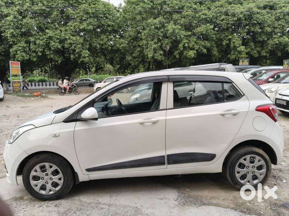 Hyundai Grand I10 Magna 1.2 Kappa Vtvt, 2015, Petrol