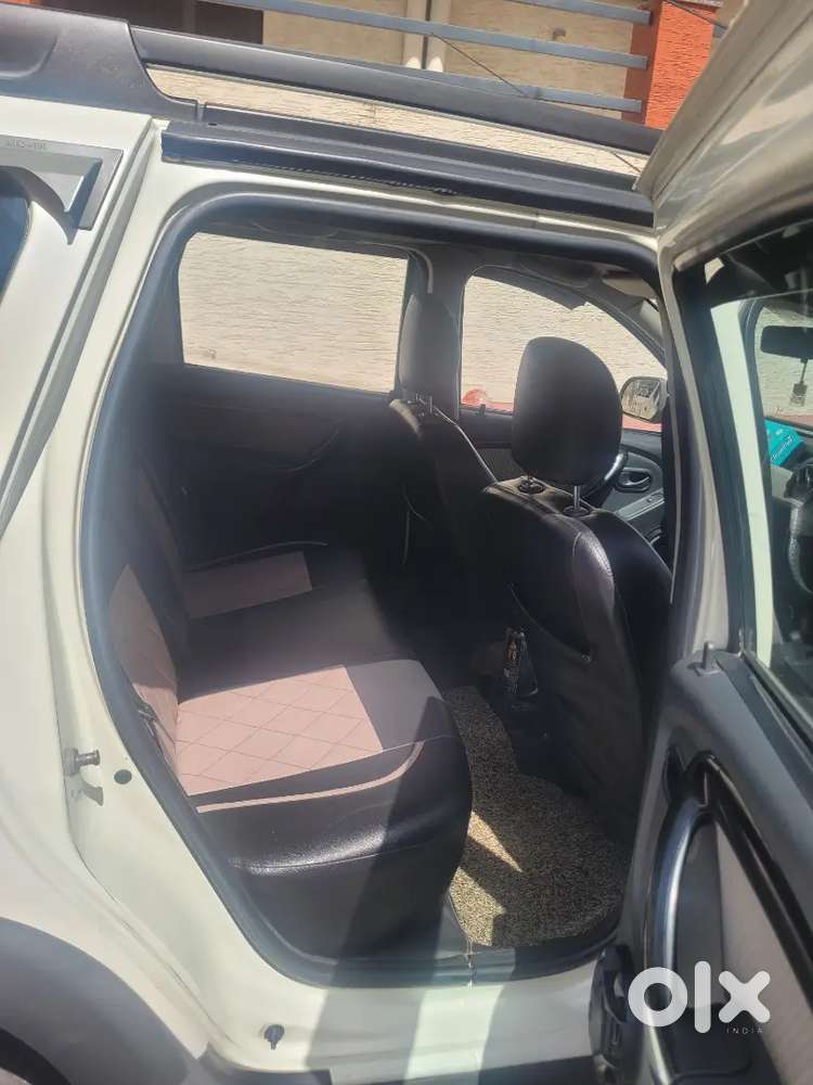 Renault Duster 85 Ps, 2015 Model, 24-25 Kmpl Mileage