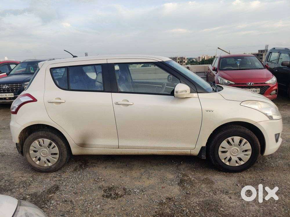 Maruti Suzuki Swift Vxi + Manual, 2014, Petrol
